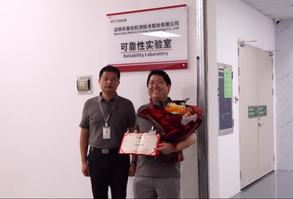 4654734325325 (2).jpg